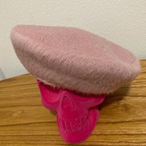 Soft baby pink beret